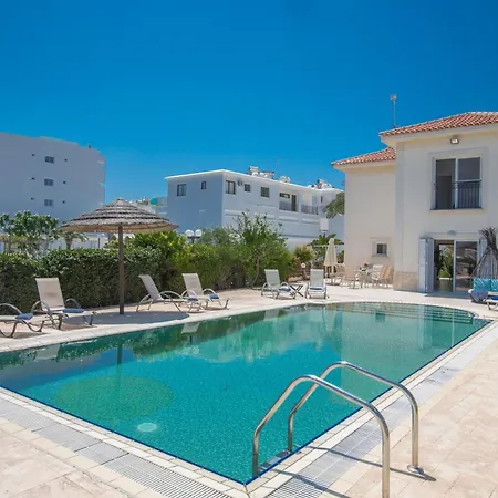 Mit Pool Am Der Fig Tree Bay Feriehus